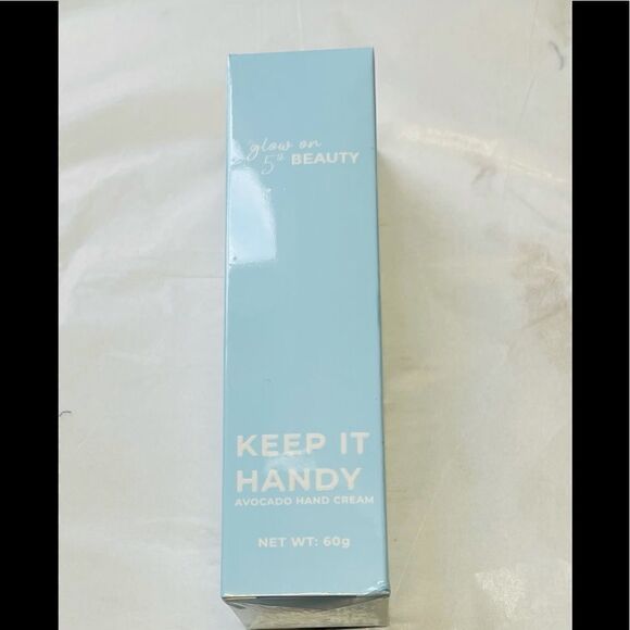 GLOW ON 5TH KEEP IT HANDY Hand Cream in Avocado - Picture 2 of 3
